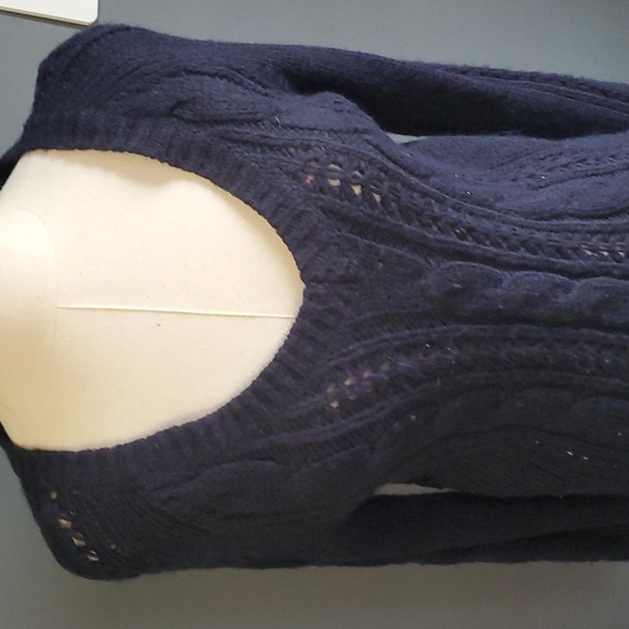 Gilly Hicks woman's blue cable knit vneck pullover sweater size M - Picture 4 of 12